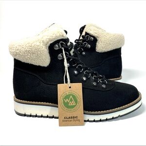 White Mountain 7.5 hiking boots Cozy black vegan suede faux sherpa lining